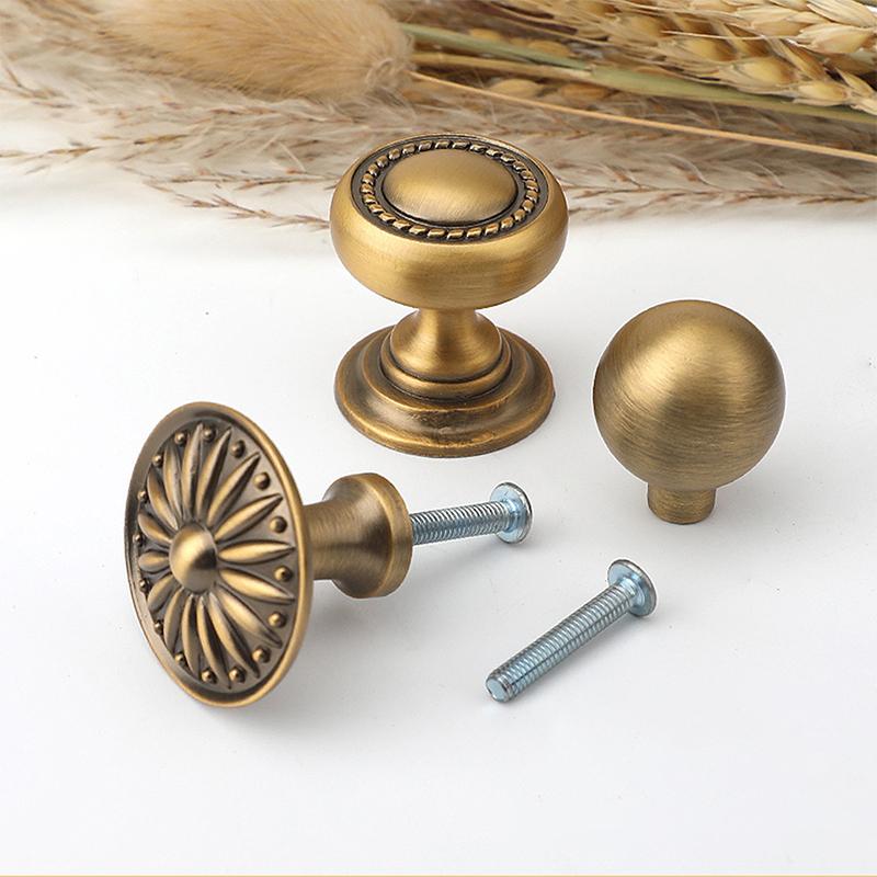 Maniglie per Mobili in Ottone, - Furniture Grade Hardware recensione e prezzo
