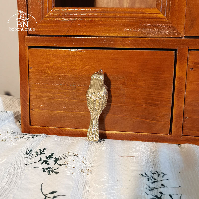 Maniglia per armadio a forma d - Furniture Grade Hardware recensione e prezzo
