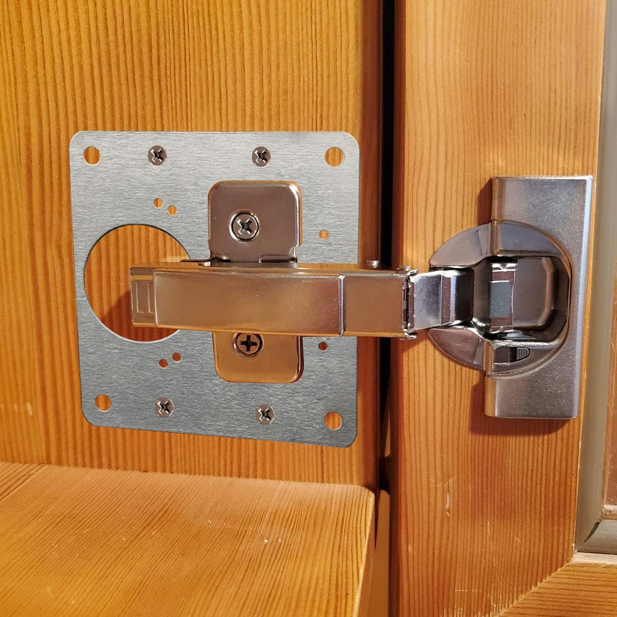 Piastra di Riparazione per Cer - Furniture Hardware Kit recensione e prezzo